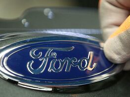 Концерн Ford официально прекратил производство Focus
