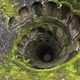 Фото CC BY-SA 3.0/Stijndon. Подземная башня в Синтре, Португалия