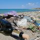 Фото читательницы 24.kg. Побережье озера Иссык-Куль со стороны села Тамга завалено мусором