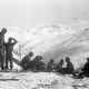 Фото Ермакова. Участники первого лыжного сбора на отдыхе. Пржевальск, 1939 год