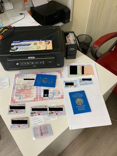 Фото ГКНБ КР. Подделка документов