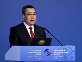 Садыр Жапаров: &laquo;Жасалма интеллект&nbsp;&mdash; дүйнөлүк тарыхтын жаңы локомотиви&raquo;
