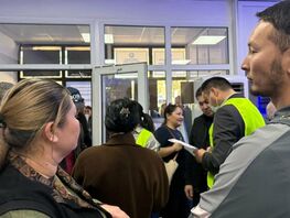 Ажиотаж в&nbsp;Бишкеке: сотни людей стоят в&nbsp;очередях за&nbsp;бесплатной заменой прав
