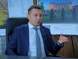 &laquo;Мы&nbsp;научились работать командой&raquo;. Ректор КРСУ об&nbsp;итогах года, кампусе и&nbsp;планах
