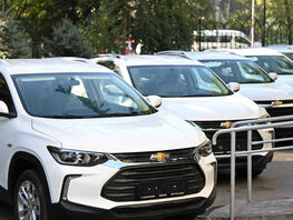 Кыргызстанда жүздөн ашык маданий мекемеге кызматтык унаалар берилет
