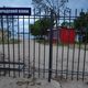Фото 24.kg. Пляж санатория «Голубой Иссык-Куль» обнесен забором и закрыт