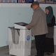 Фото ИА «24.kg». Избирательный участок № 1304, новостройка «Келечек», Бишкек, 2017 год
