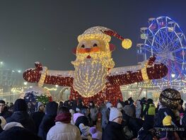 В&nbsp;парке &laquo;Евразия&raquo; открылся зимний сезон: каток, ярмарка, встречи с&nbsp;Дедом Морозом
