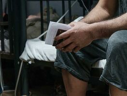 Время пребывания мигрантов в&nbsp;РФ предлагают ограничить сроком трудового договора
