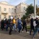Фото 24.kg. В Бишкеке прошел мирный марш в память о погибшем во время беспорядков парне