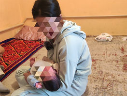 Попрошайничает с&nbsp;сыном. История девочки, ставшей жертвой сексуального насилия
