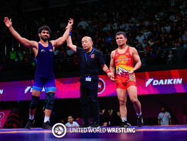 Фото дня. Борец Эрназар Акматалиев после обидного проигрыша в&nbsp;полуфинале
