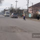 Фото ИА «24.kg». Улица Киргизская. Асфальт смыло дождями 