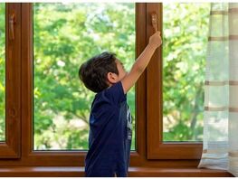 Балдардын коопсуздугу: ИИМ терезелерди ачык калтырбоону суранат
