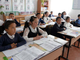 Кыргызстандын мектеп окуучулары жазгы каникулда бир эле күн эс&nbsp;алат
