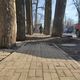 Фото читательницы 24.kg. Тротуар на пересечении улиц Тоголока Молдо и Куренкеева