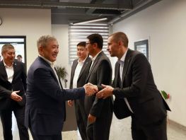 Адылбек Касымалиев встретился с&nbsp;тренерами сборных после избрания главой КФС
