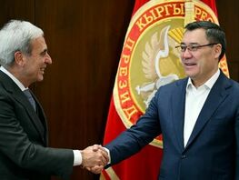 Sadyr Japarov meets with UIM President Raffaele Chiulli