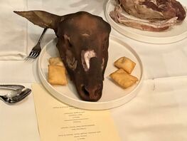 Варвар в&nbsp;центре Европы. Эссе о&nbsp;встрече цивилизаций, баранине и&nbsp;смысле традиций
