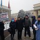 Фото 24.kg. Горожане вышли на митинг с требованием отменить ПДП
