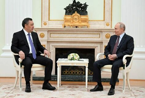 Садыр Жапаров Владимир Путин менен сүйлөшүүлөрдү өткөрдү. Эмнелер талкууланды?
