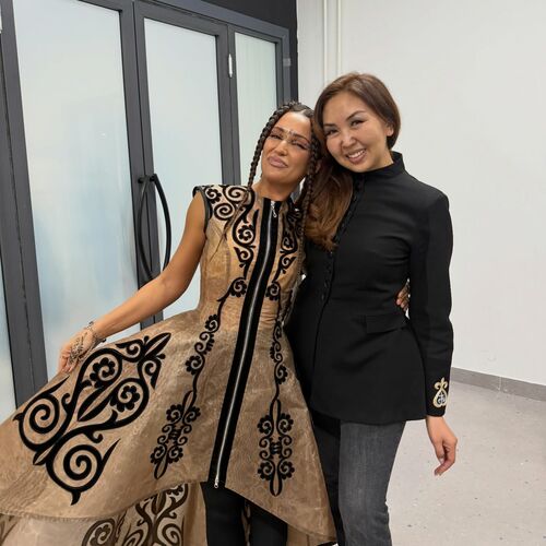 из социальных сетей