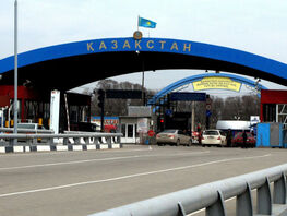 Kazakhstan closes strategic routes to borders of Kyrgyzstan and China