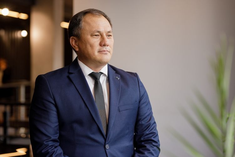 организаторов