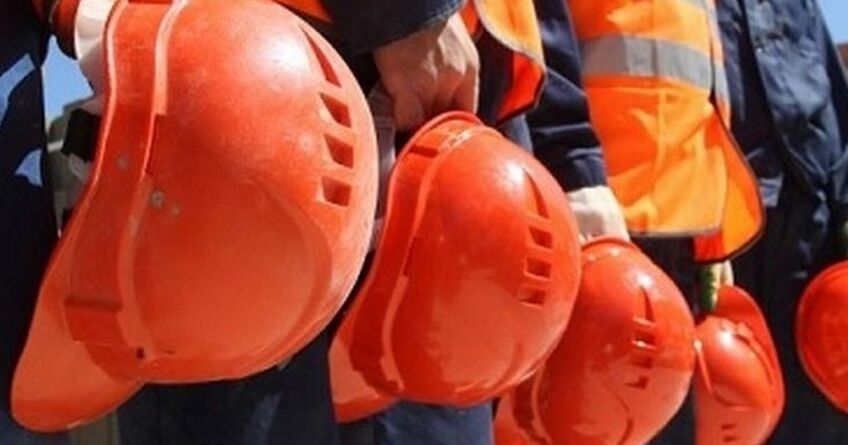 Частные компании трудоустроили за&nbsp;рубежом за&nbsp;год около 20&nbsp;тысяч кыргызстанцев
