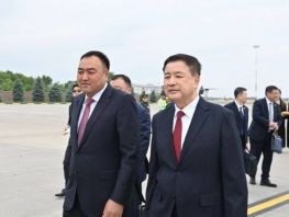 Chinese Minister of Public Security Wang Xiaohong arrives in Bishkek