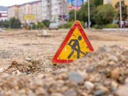 Год без зарплаты: строители дорог в&nbsp;Нарыне просят помощи у&nbsp;президента

