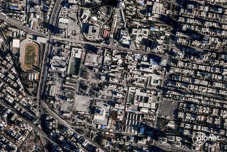 со спутника