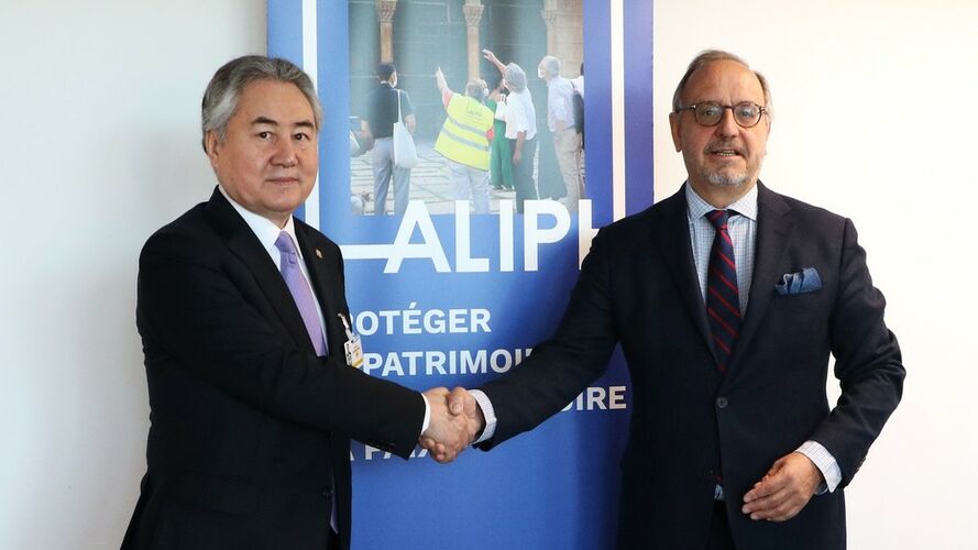 пресс-службы МИД