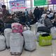 Фото 24.kg. Пассажиры, ждущие свой рейс